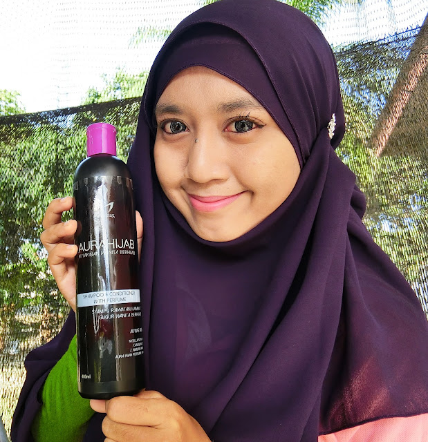 Atasi Rambut Gugur Dengan Syampu Aura Hijab