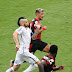 VAR acerta nos dois lances pró-Santos, e lei do ex aparece em vitória do Flamengo na Vila