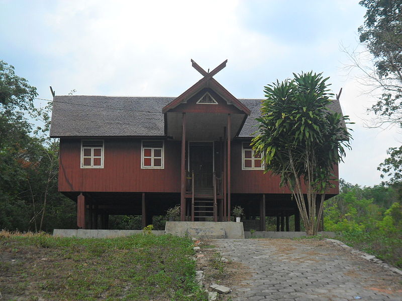 Rumah Adat Kalimantan Tengah - Tradisi Tradisional