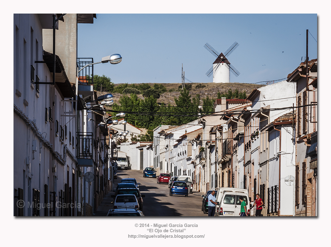 Mota del Cuervo (Cuenca). Molinos de viento.