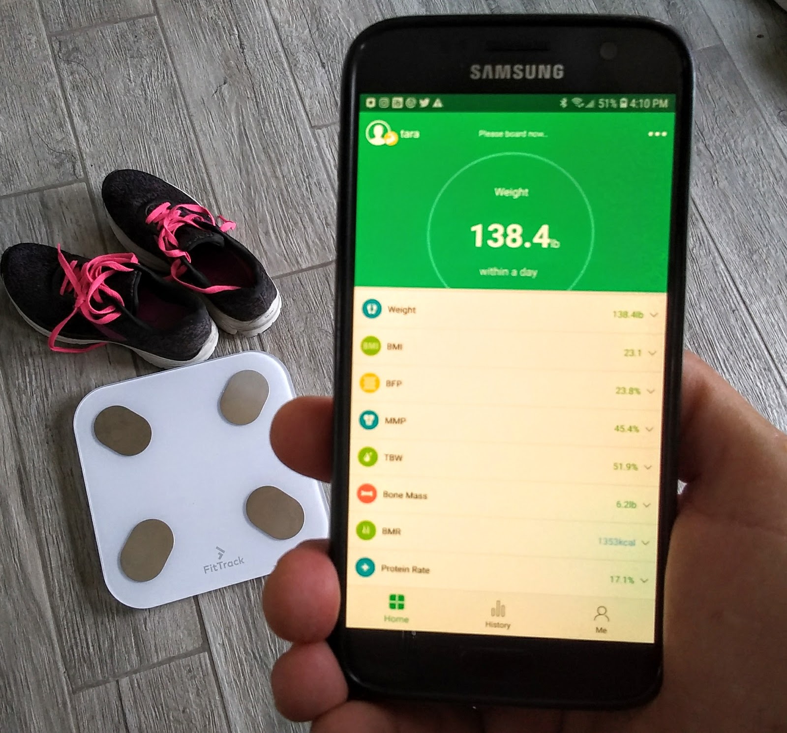 Smart Scale-Fittrack Dara Smart Body BMI Digital Scale -White
