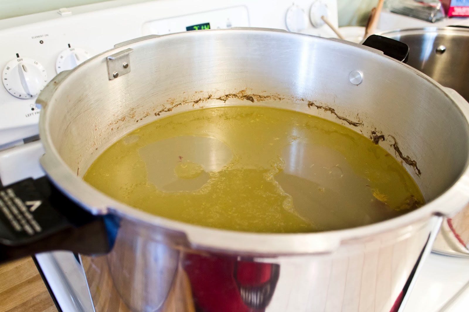 Mamma Can Do It How to make chicken feet broth