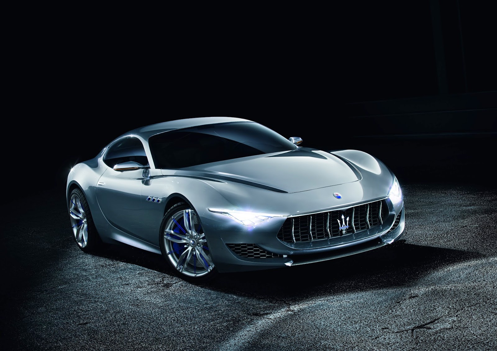 Maserati Alfieri 4K resim rooteto