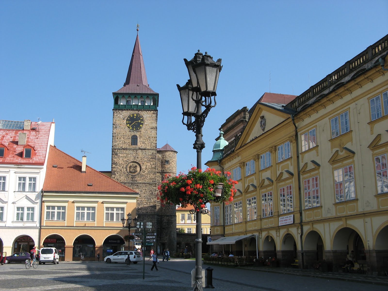 Средневековая прага. Средневековый город чехии. Чески-крумлов чехия. Пражский град средневекового праги. Прага столица чехии достопримечательности.