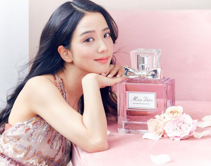 BLACKPINK's Jisoo Drew Attentions with Her Latest Dior's luxury perfume