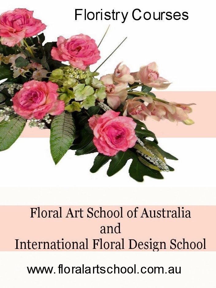Floristry Courses Flower Arranging Flower School Floristry Student