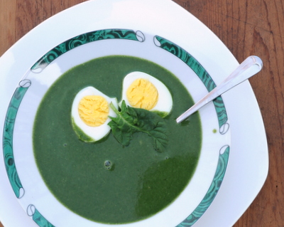 Spinach Soup with Perfect Hard-Cooked Eggs ♥ KitchenParade.com, homemade spinach soup, on the table in 30 minutes with still-warm easy-to-peel hard-cooked eggs. Vegetarian. Low Carb. High Protein. Weight Watchers Friendly.