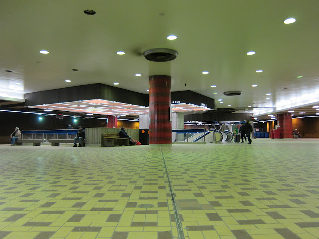 St. Clair West streetcar platform.