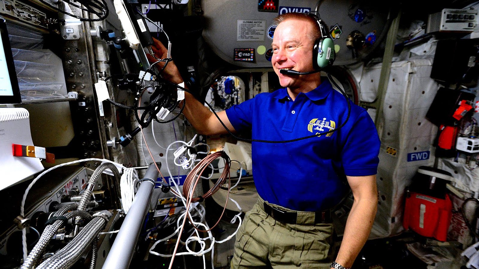 How To Call A Radio Station Radio Choices