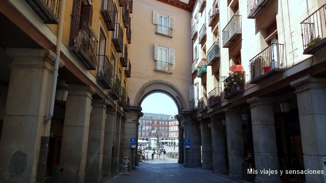 Suri Roca Guarda la ropa Ruta por Madrid, de la Puerta del Sol a la Plaza Mayor - Mis viajes y  sensaciones