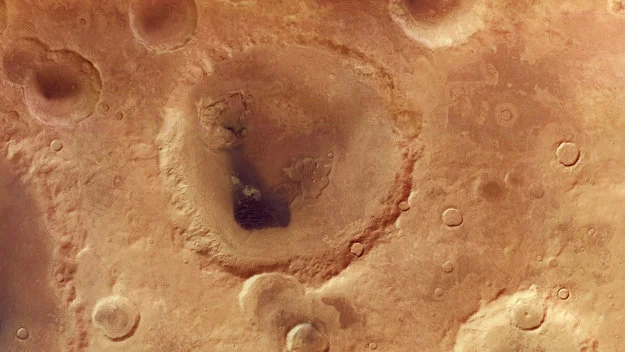 Crater in the ancient region of Mars