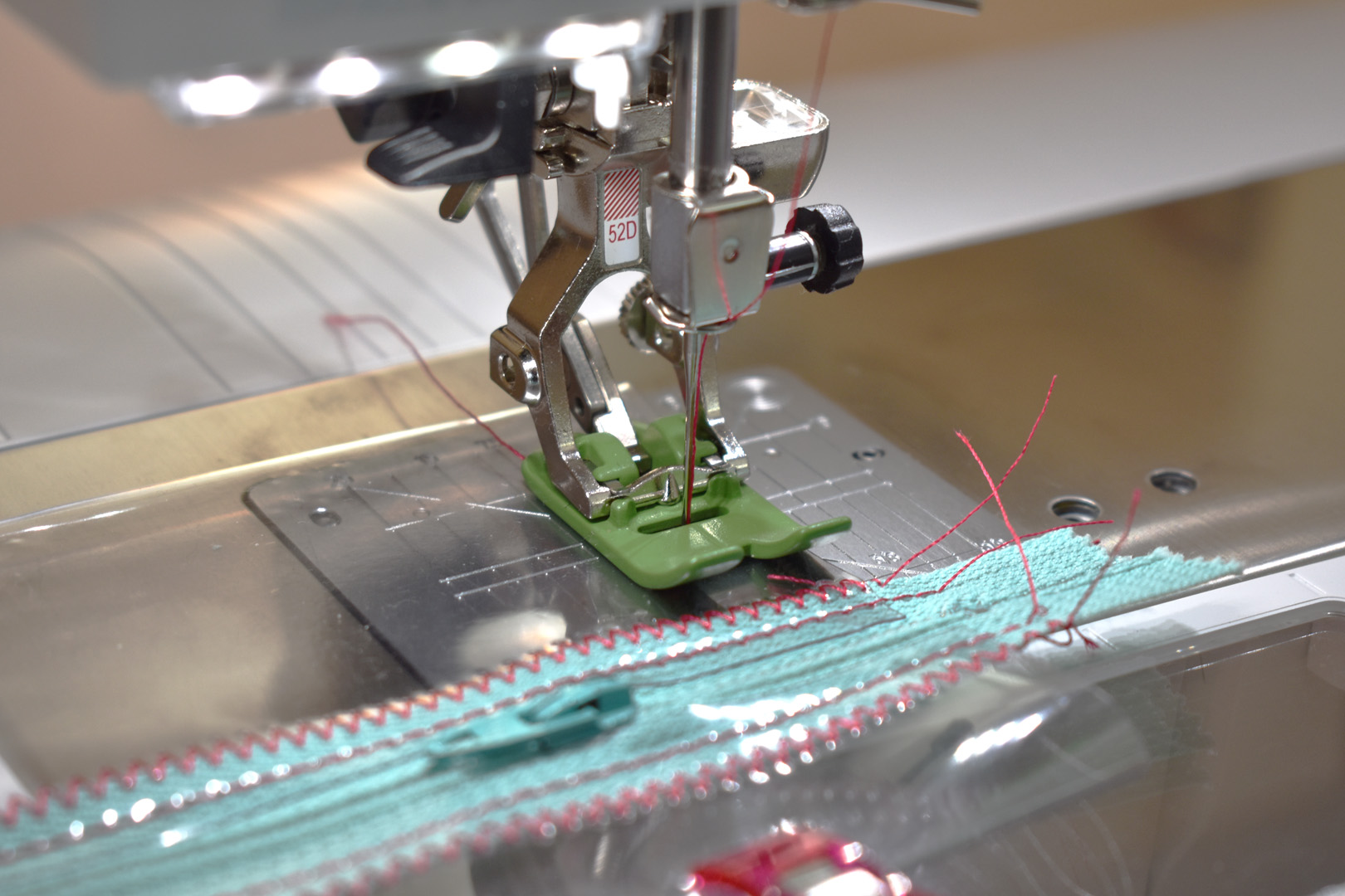 Clear Vinyl Mini Zip Pouch Tutorial