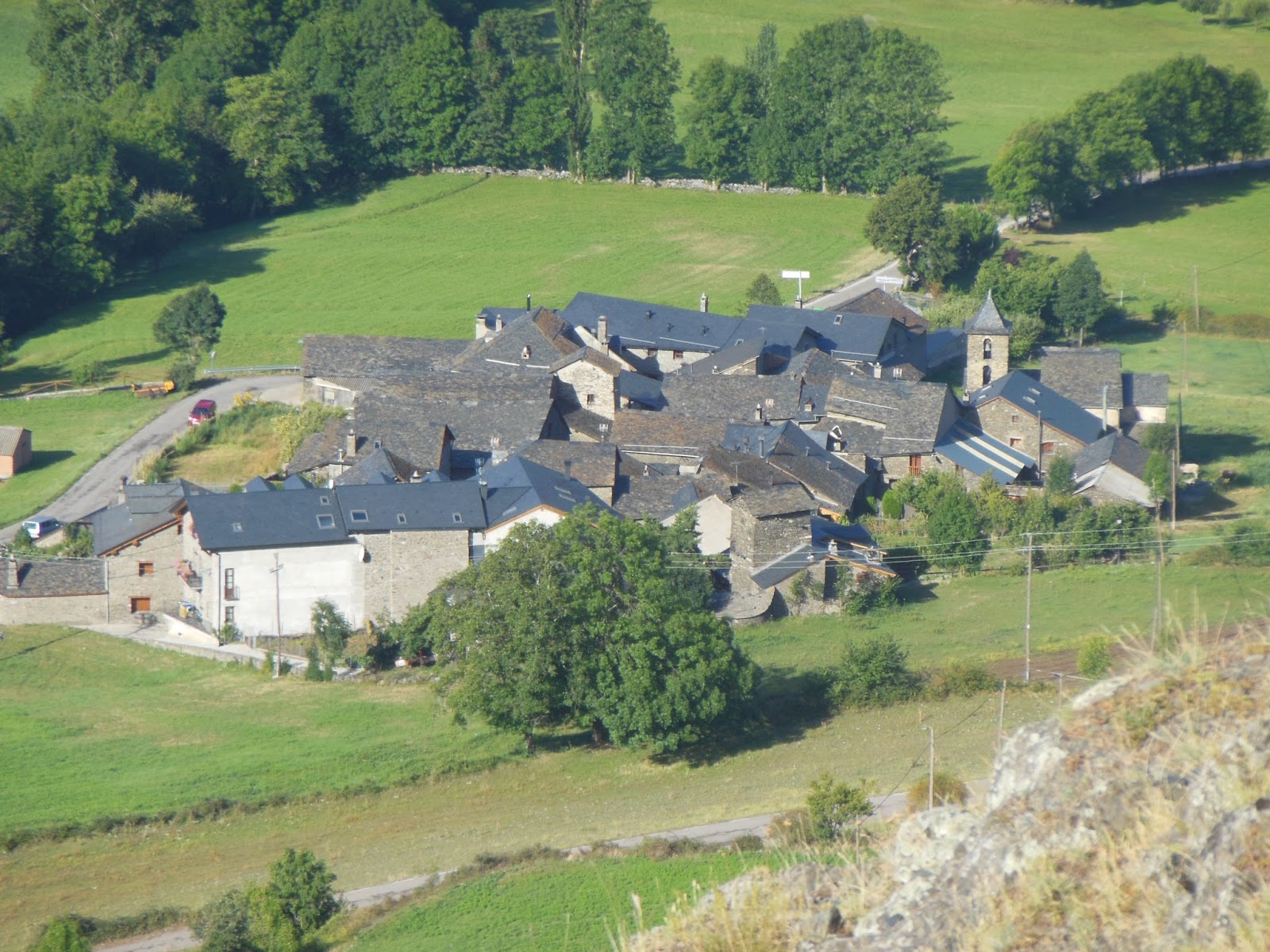 VIATGES I CAMINADES VALL DE CARDÓS