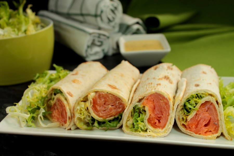 Rollitos de salmón (IKEA) Salmon rolls