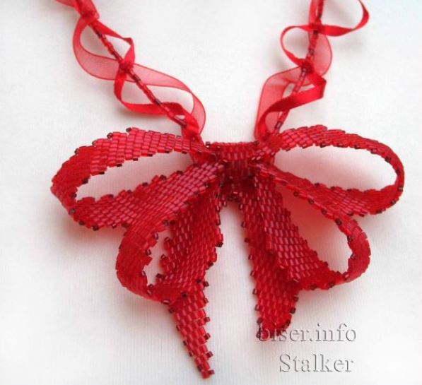 Bead and Ribbon Bow Necklace Tutorial / The Beading Gem
