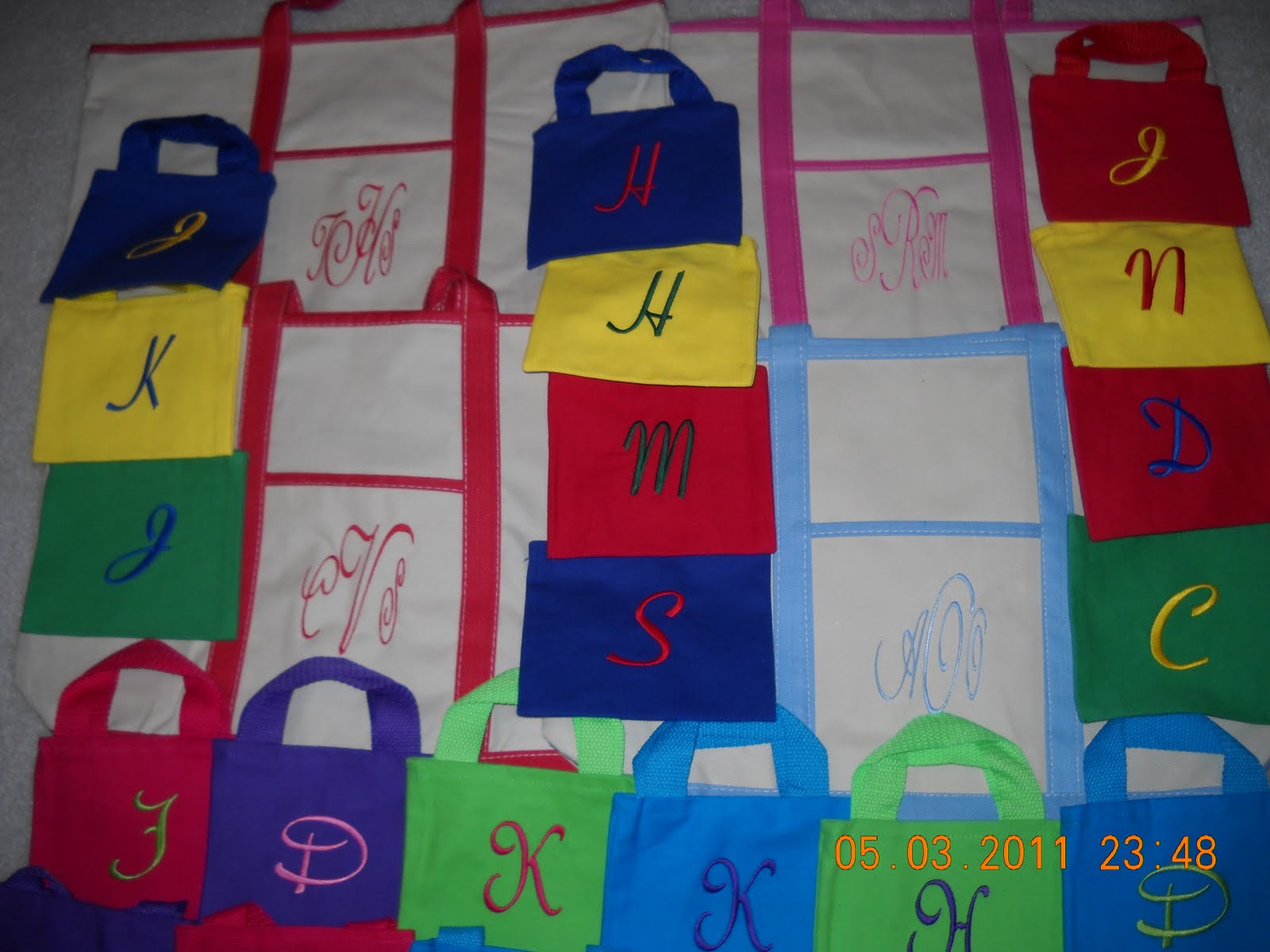 UniqueTweakz: Gift bags for School Teachers and Classmates