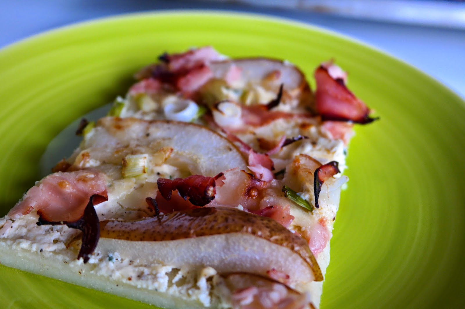 sia´s soulfood foodblog: Mais-Pizza mit Schinken und Birne sia´s soulfood foodblog: Mais-Pizza mit Schinken und Birne