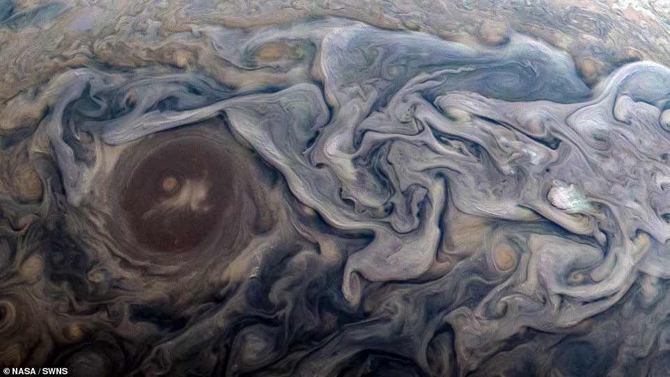 Domi Good Oil painting swirls, raging storms and Jupiter's famous