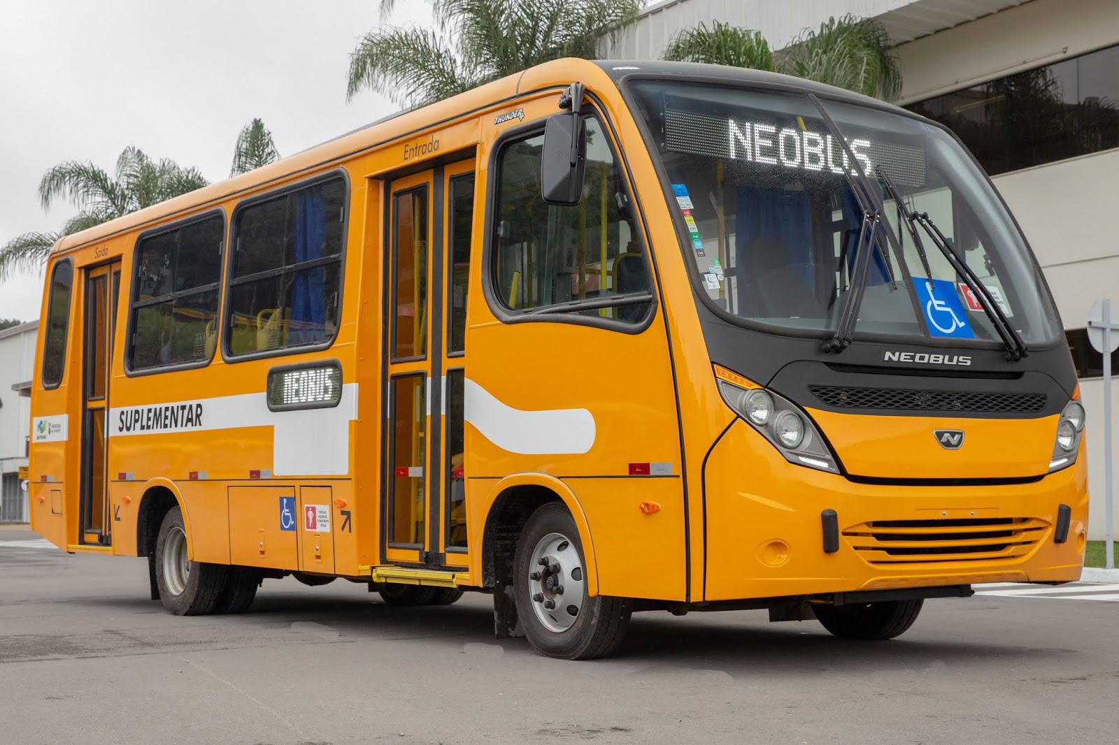 Neobus desenvolve modelo específico para serviço suplementar de Belo Orizonte (MG) 1 Neobus Thunder BHTrans 1