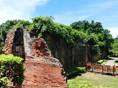 The red bricks used for wall fortress Fort Zeelandia