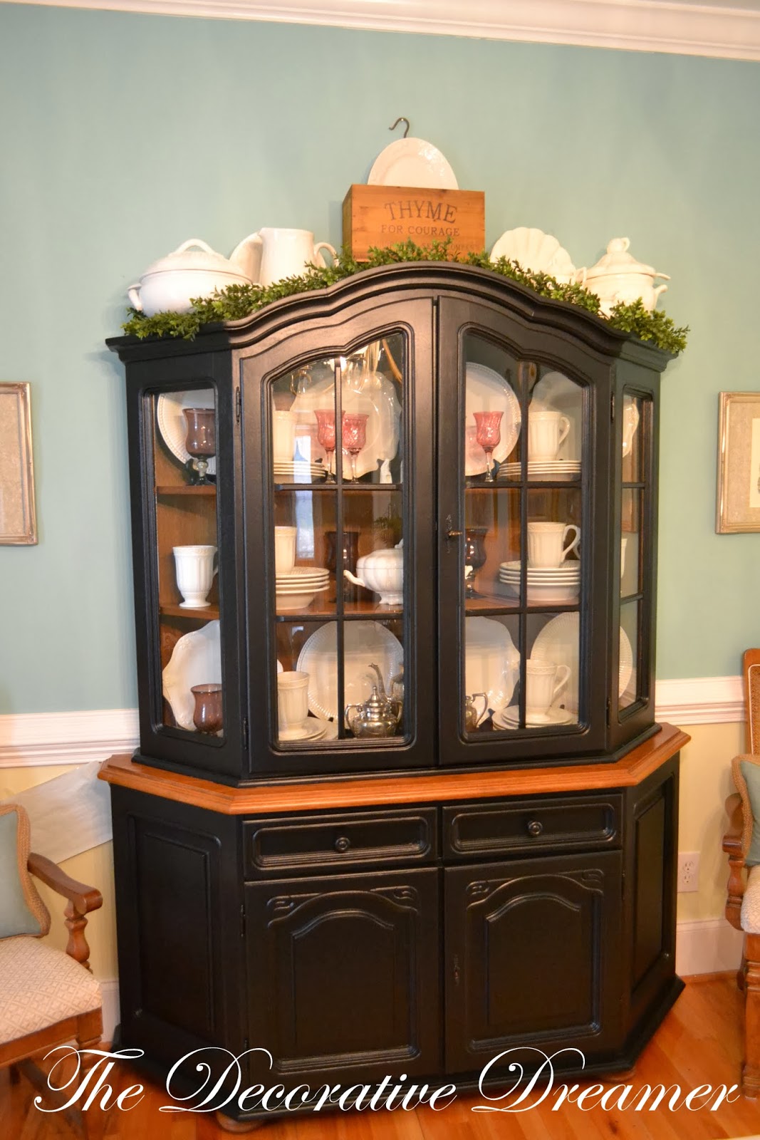 The Decorative Dreamer My Black China is finished!