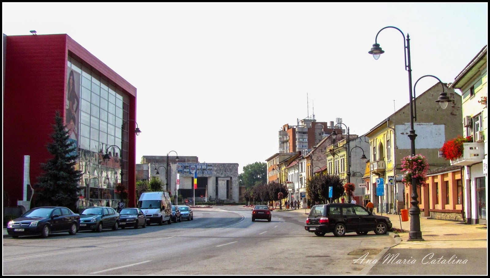 Lumea văzută din Turda Turda Piata 1 Decembrie 1918 in anul 2012