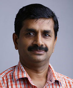 http://creativekannur.blogspot.com/search/label/Santhakumar%20Pariyaram