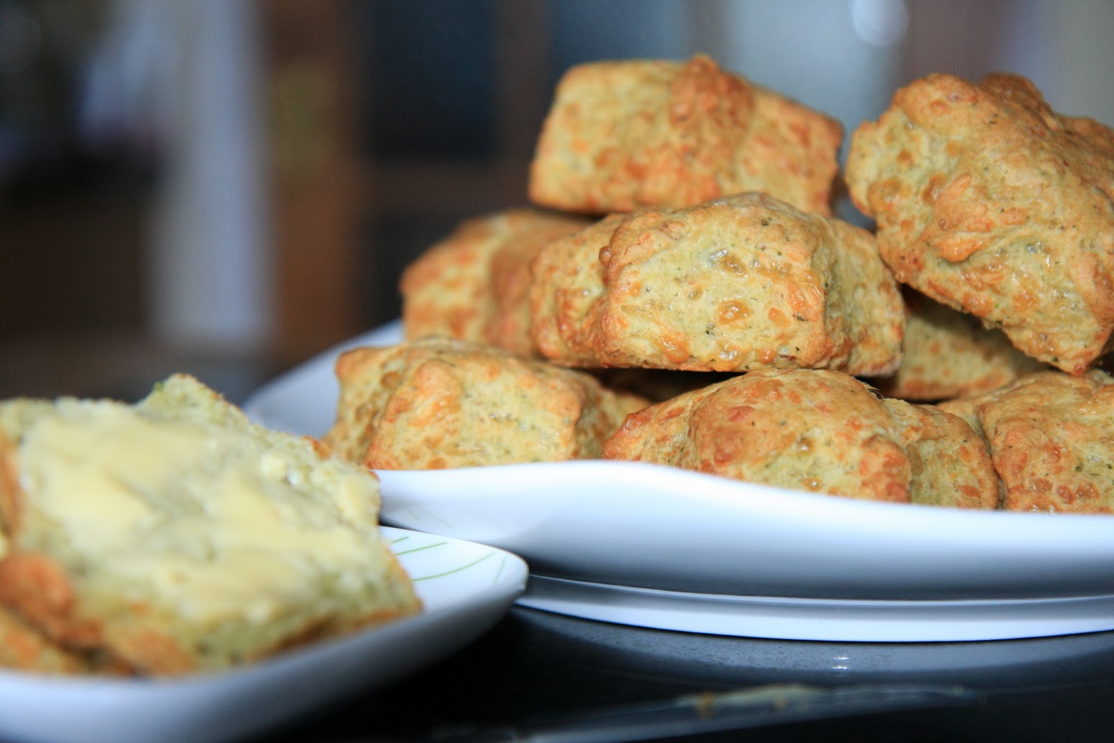 You Eat With Your Eyes!! Cheese and Pesto Scones