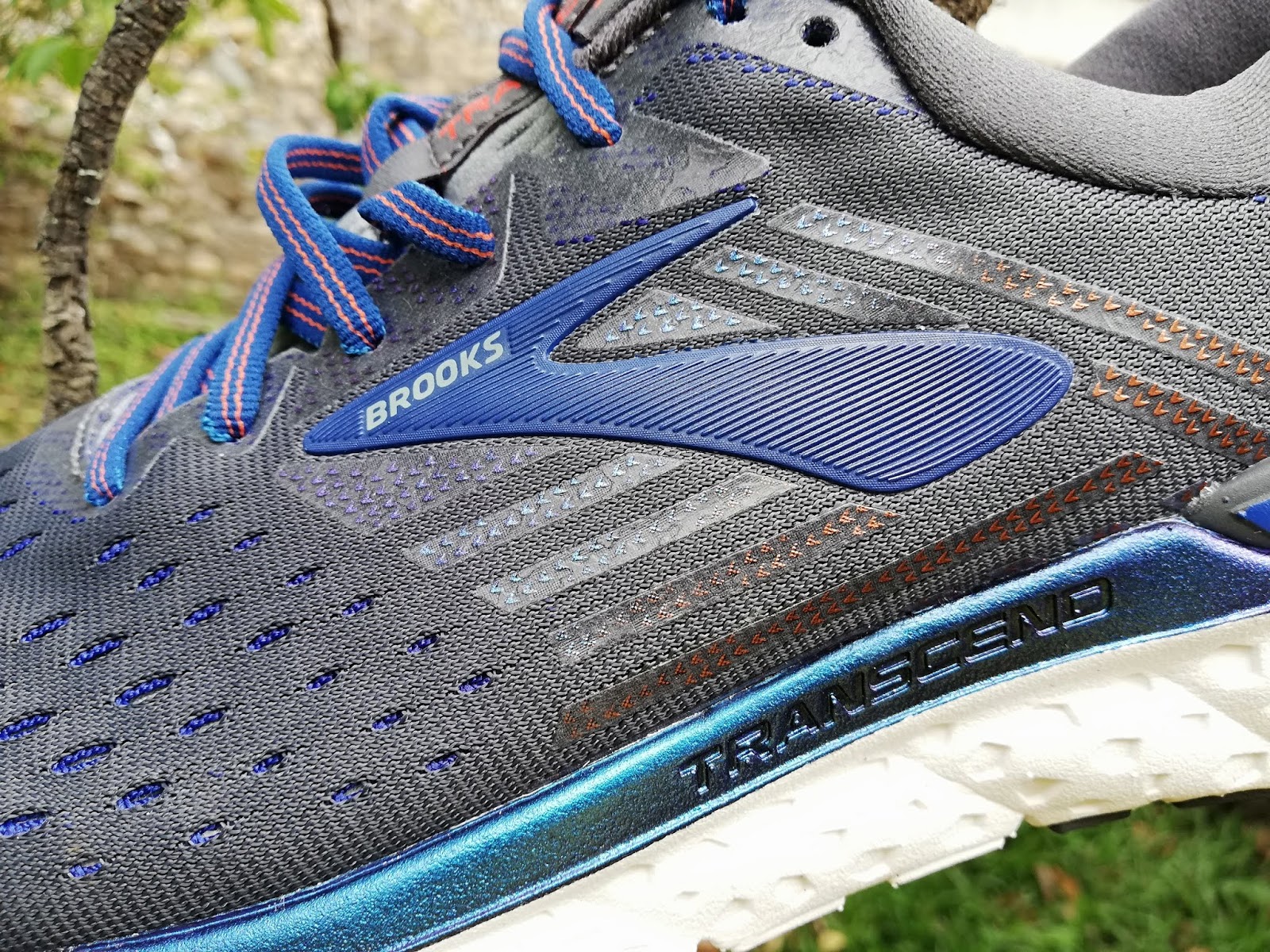 BROOKS GuideRails RUNNING IN PANAMA