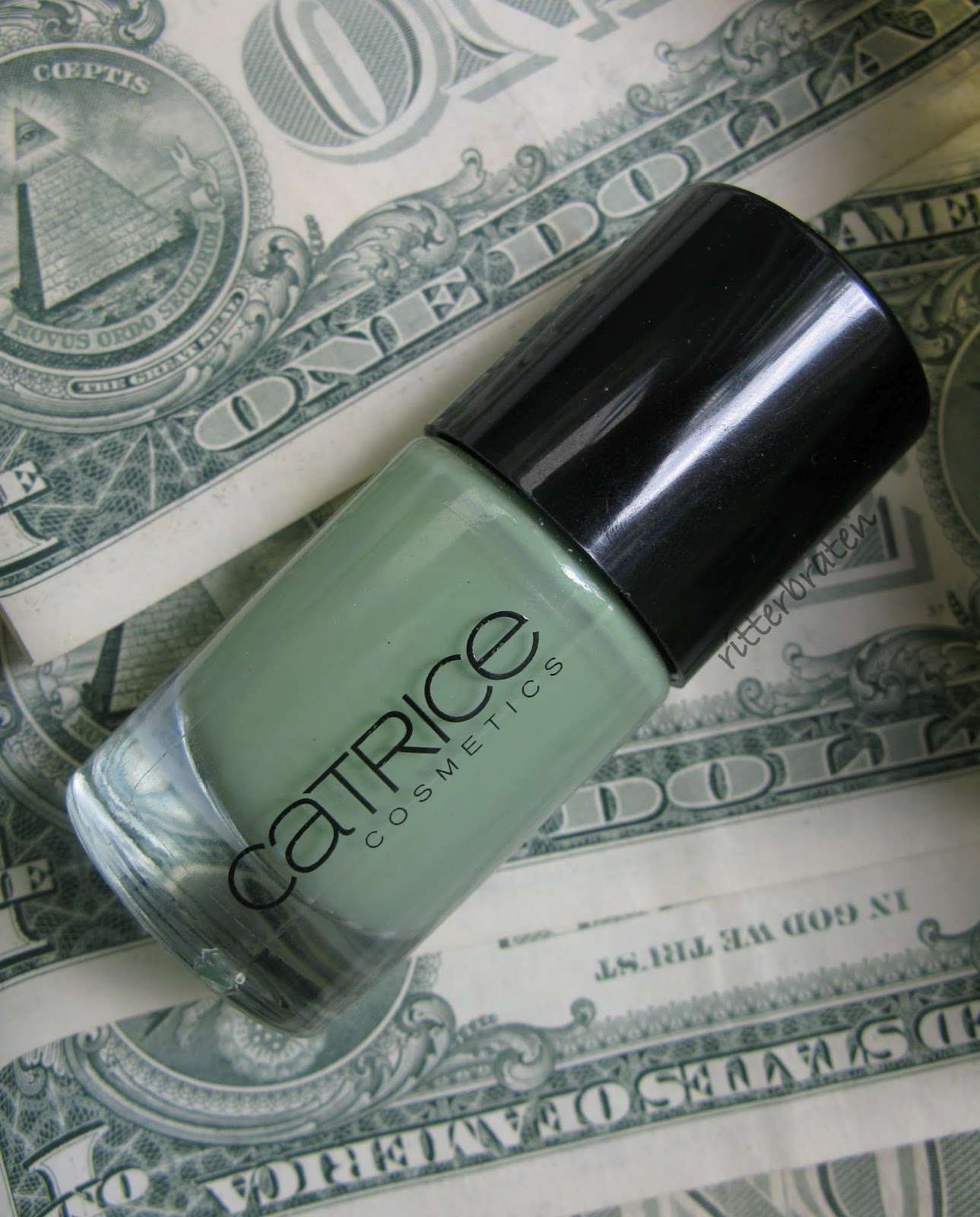Catrice Sold Out Forever swatch nail polish