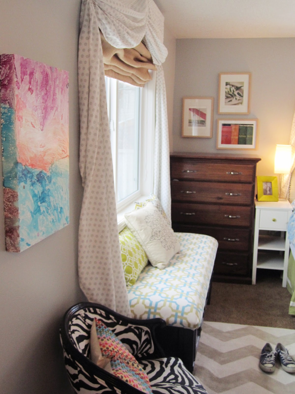 smartgirlstyle: Master Bedroom Makeover: Wall Art
