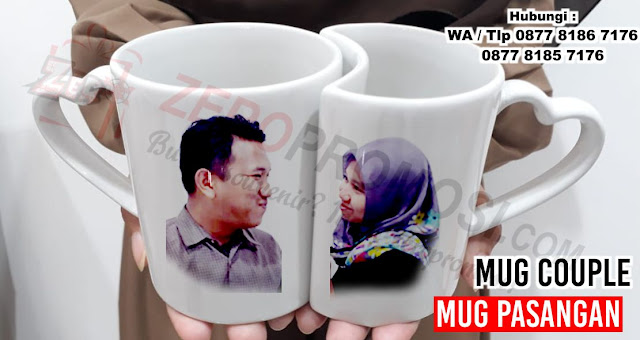 Mug keramik yang unik yaitu Mug couple / mug pasangan / Lovers Mug