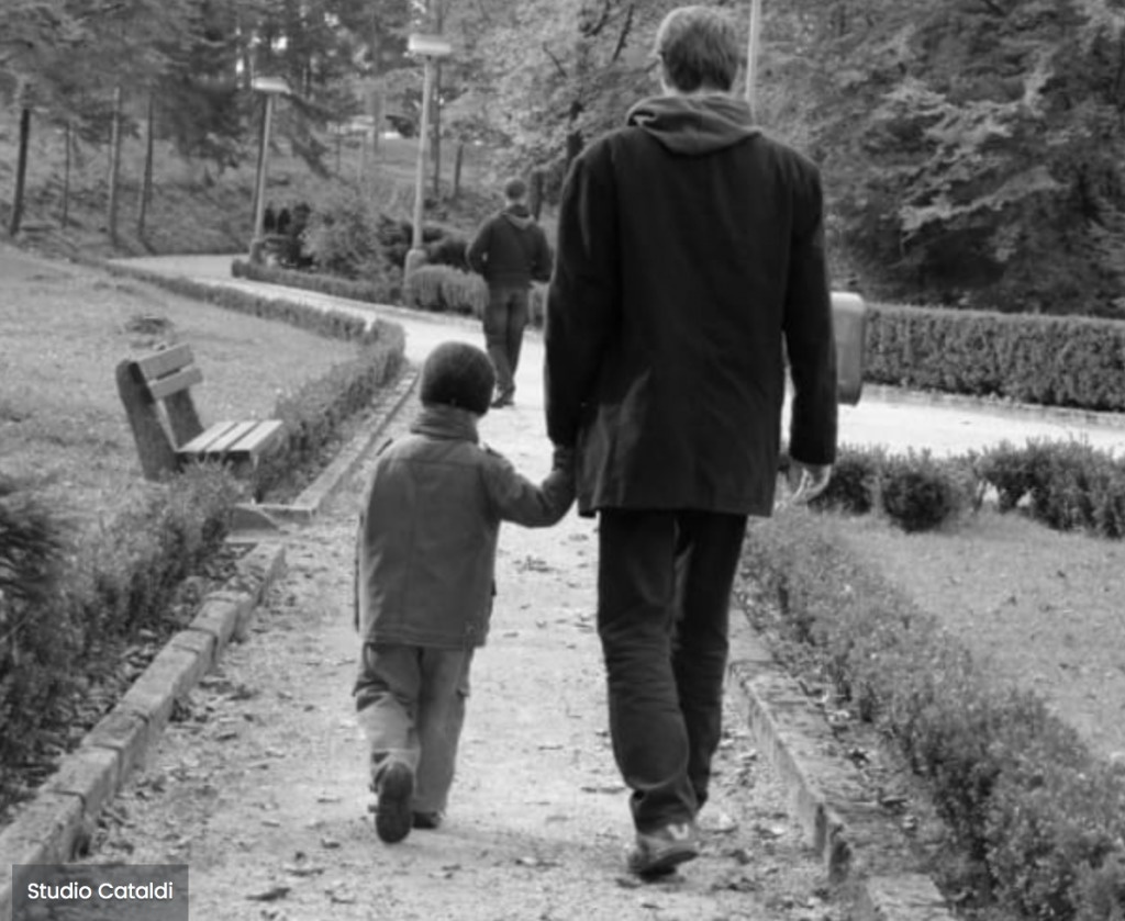Dream visitations are the most common ways for spirits and spirit guides to visit us. - Signs Your Deceased Loved One Is Still Nearby. Dream visitations are the most common ways for spirits and spirit guides to visit us. - Signs Your Deceased Loved One Is Still Nearby.