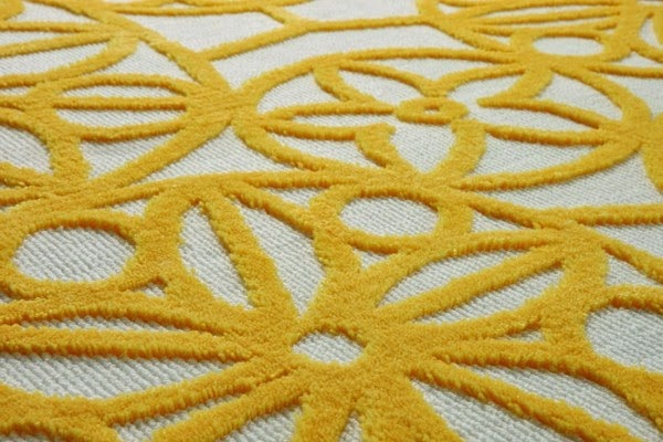 Yellow carpet in the home