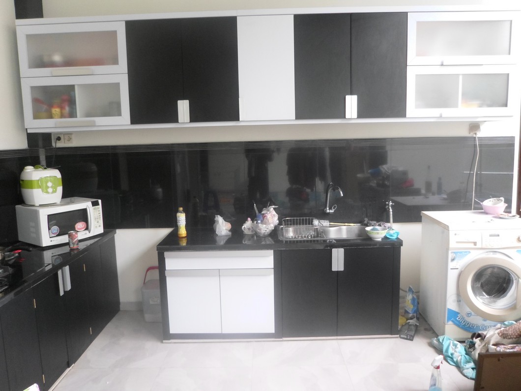Kitchen Set Hitam Putih Monokrom - Furniture Semarang | Custom