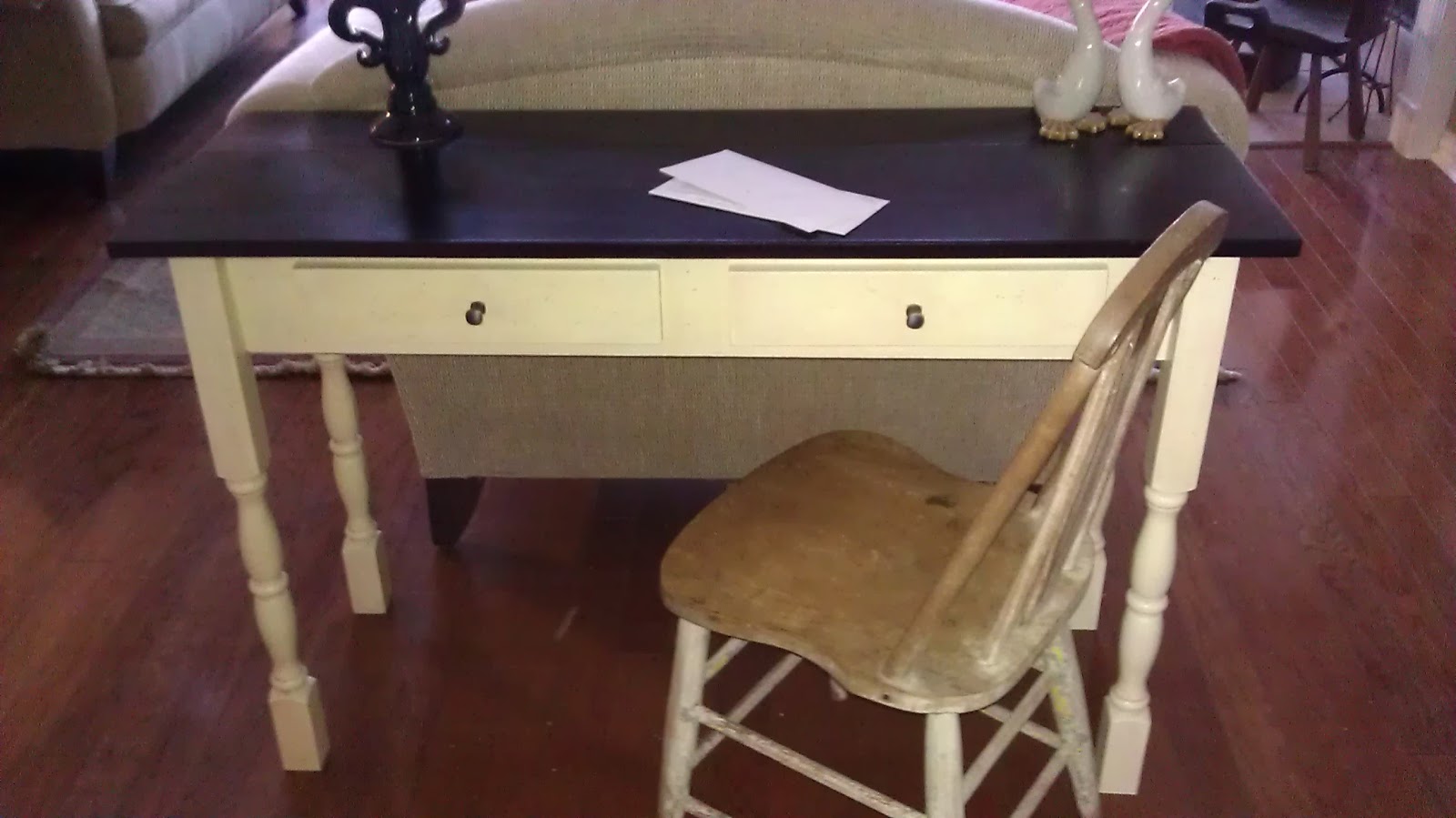 She S Just A Girl Who Creates Handmade Distressed Writing Desk