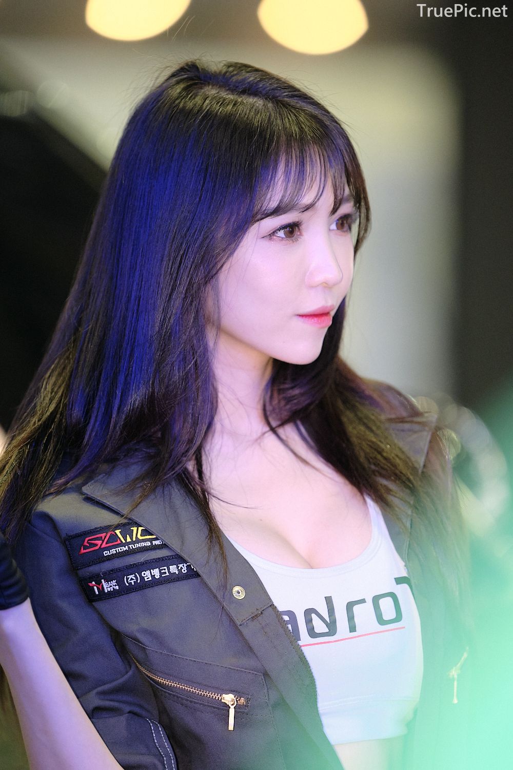 Korean Racing Model - Lee Eunhye - Seoul Auto Salon 2019 - Picture 26