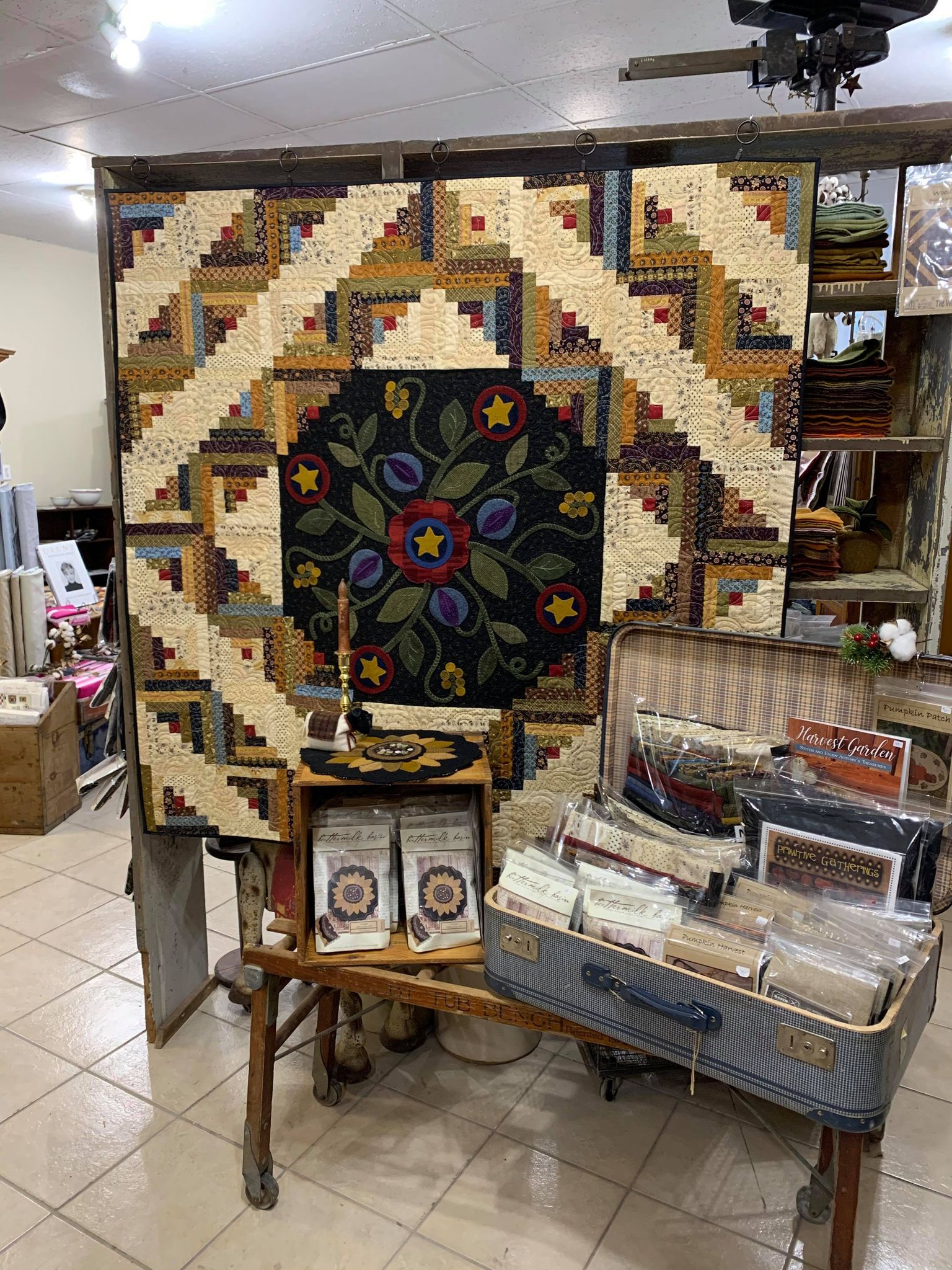 Olde Crow Primitives WOOL APPLIQUE' QUILT
