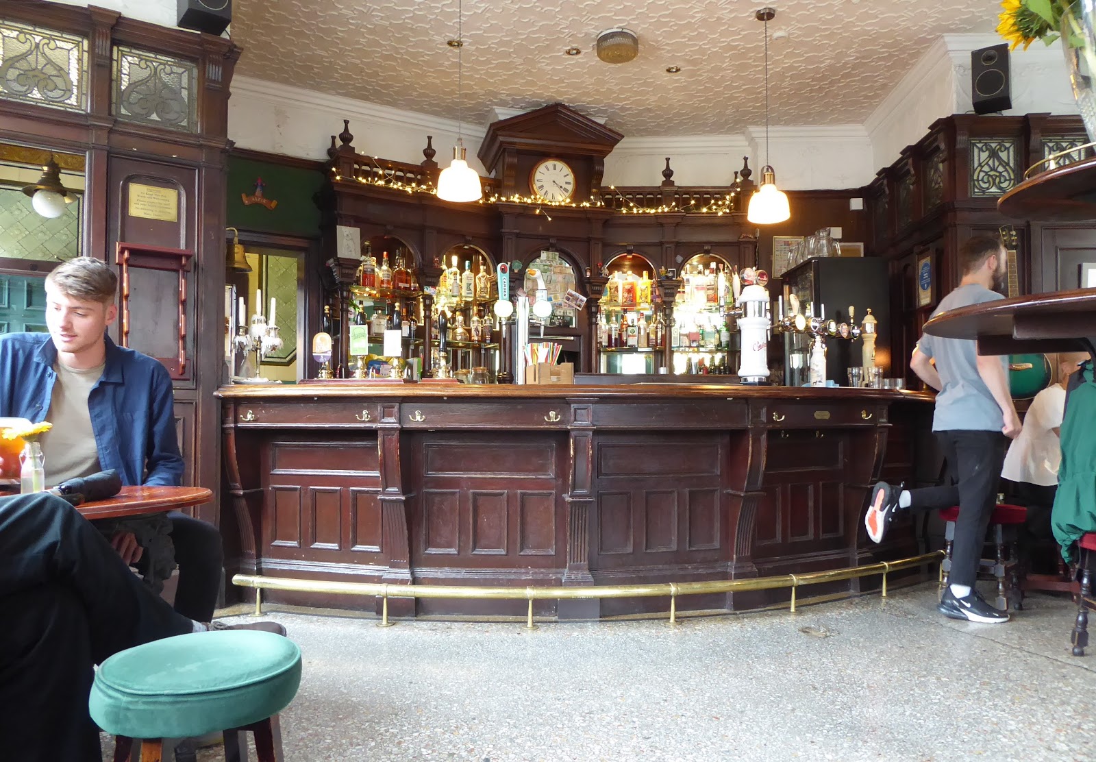 Prop Up the Bar Worcester Pub Crawl