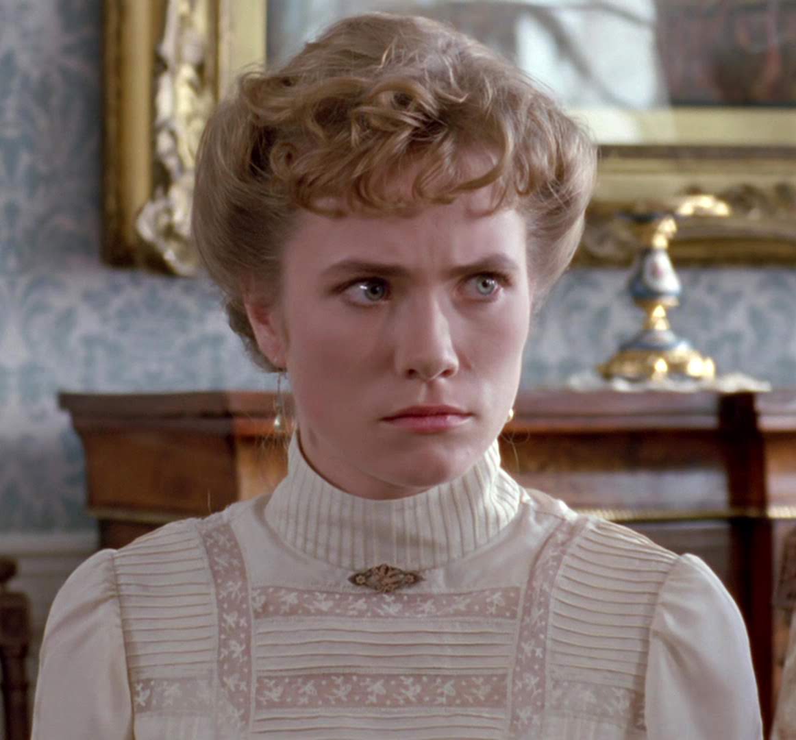 Возвращение абигайль лесли. Проклятие эбигейл. Эбигейл круттенден фото. Абигайль краттенден. Возвращение абигайль лесли.