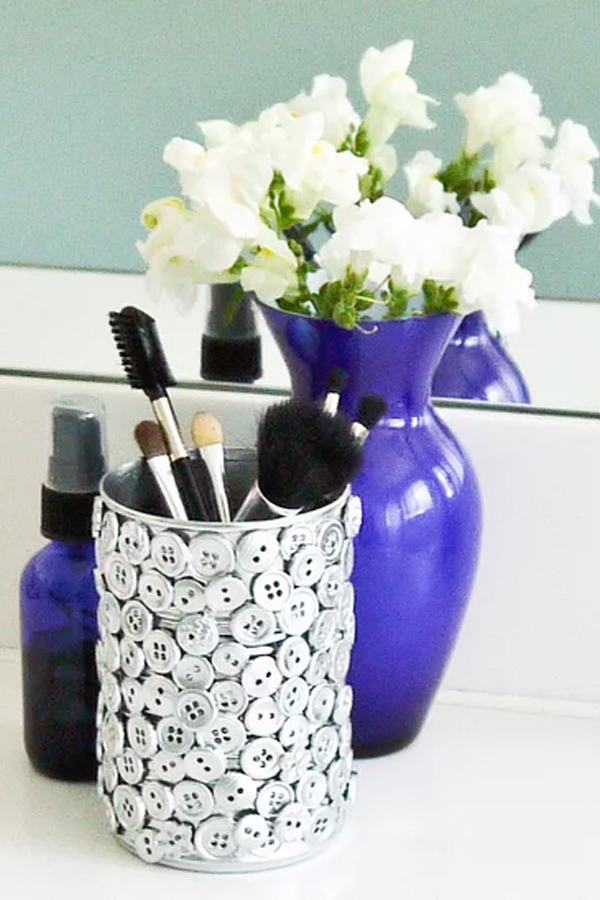 20 Cheap Upcycled Garden Containers Ideas (DIY Projects)