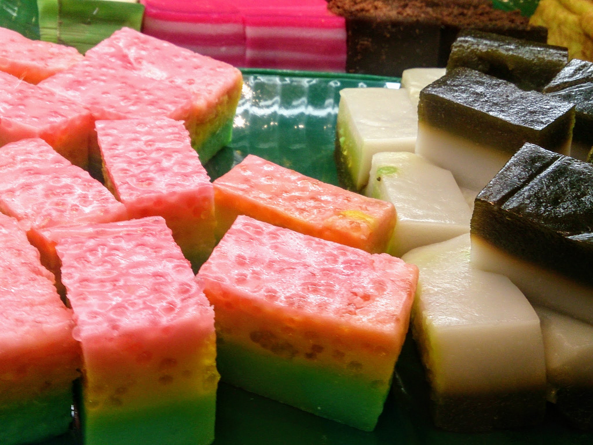 History & Guide to Different Types of Nyonya Kueh Tony Johor Kaki