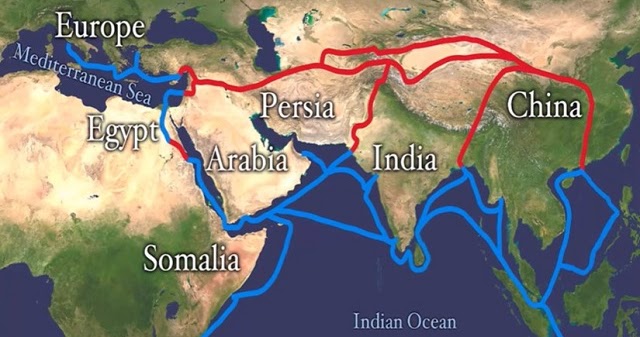 Letak indonesia antara benua asia dan australia serta diapit samudra pasifik dan samudra hindia