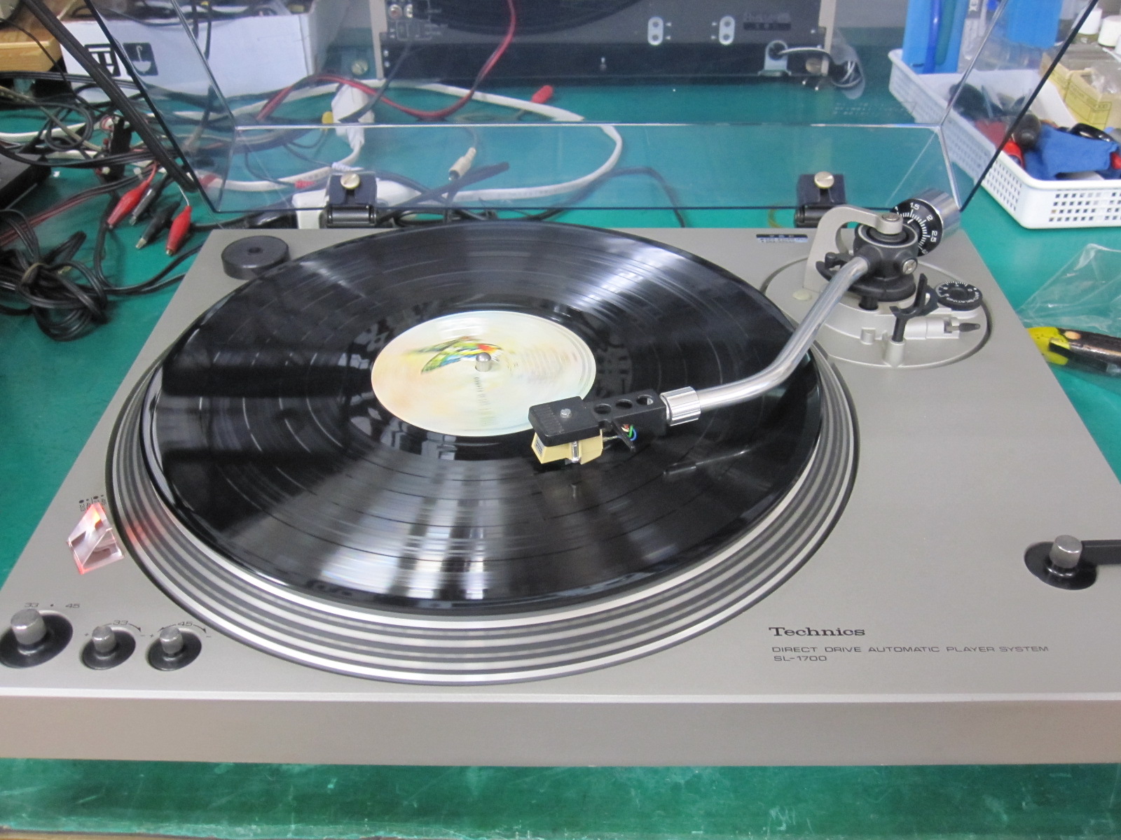 日本製】 テクニクスTechnics SL-1700 1976年セミオートプレーヤー