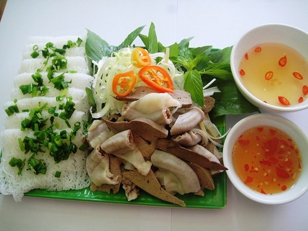 Đặc sản Quy Nhơn - Bánh hỏi lòng heo