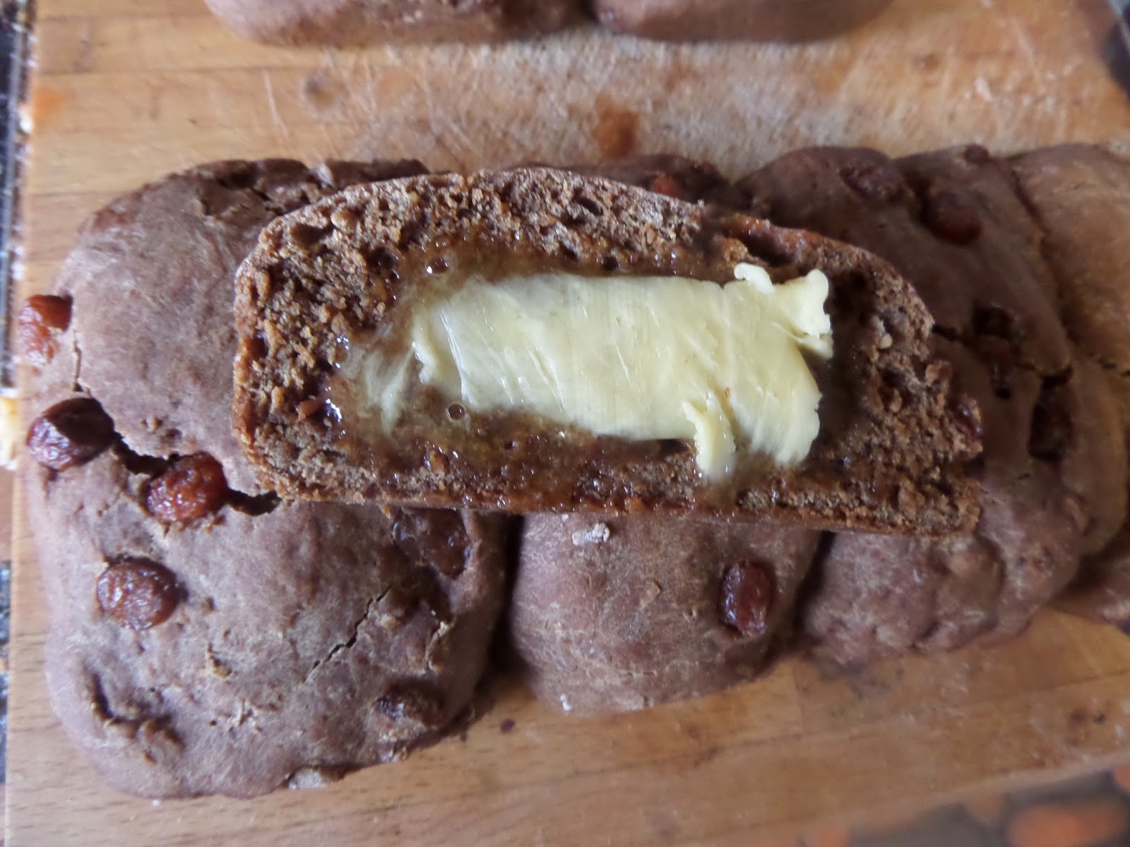 Madhouse Family Reviews readcookeat recipe Newfoundland Raisin Molasses Bread