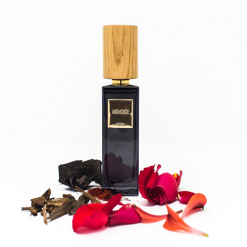 Luxury Niche Perfume From MEMOIZE LONDON.