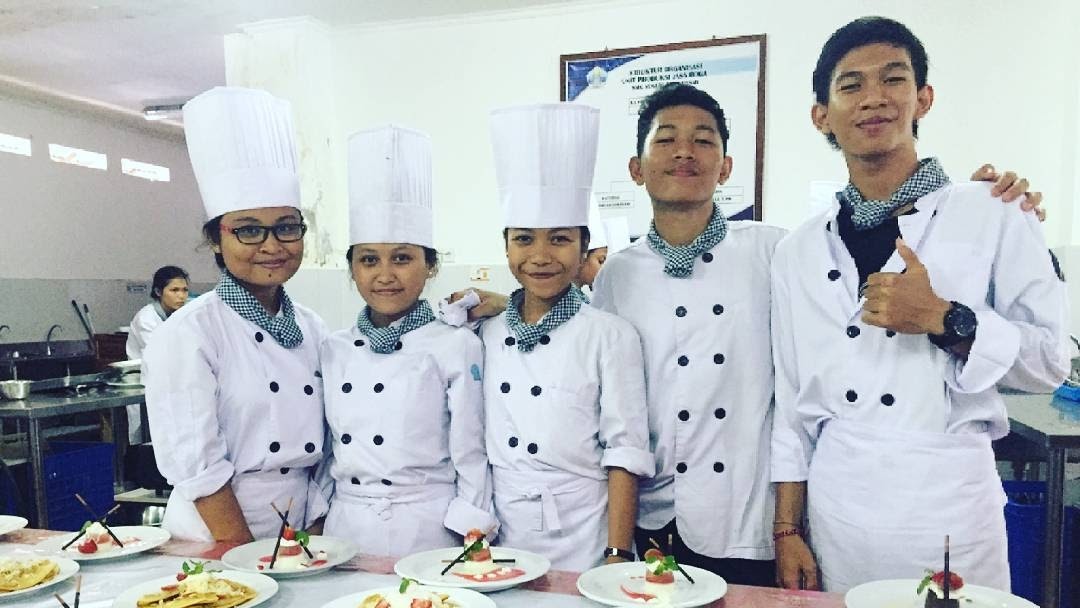 10+ Contoh cv fresh graduate smk tata boga ideas in 2021 