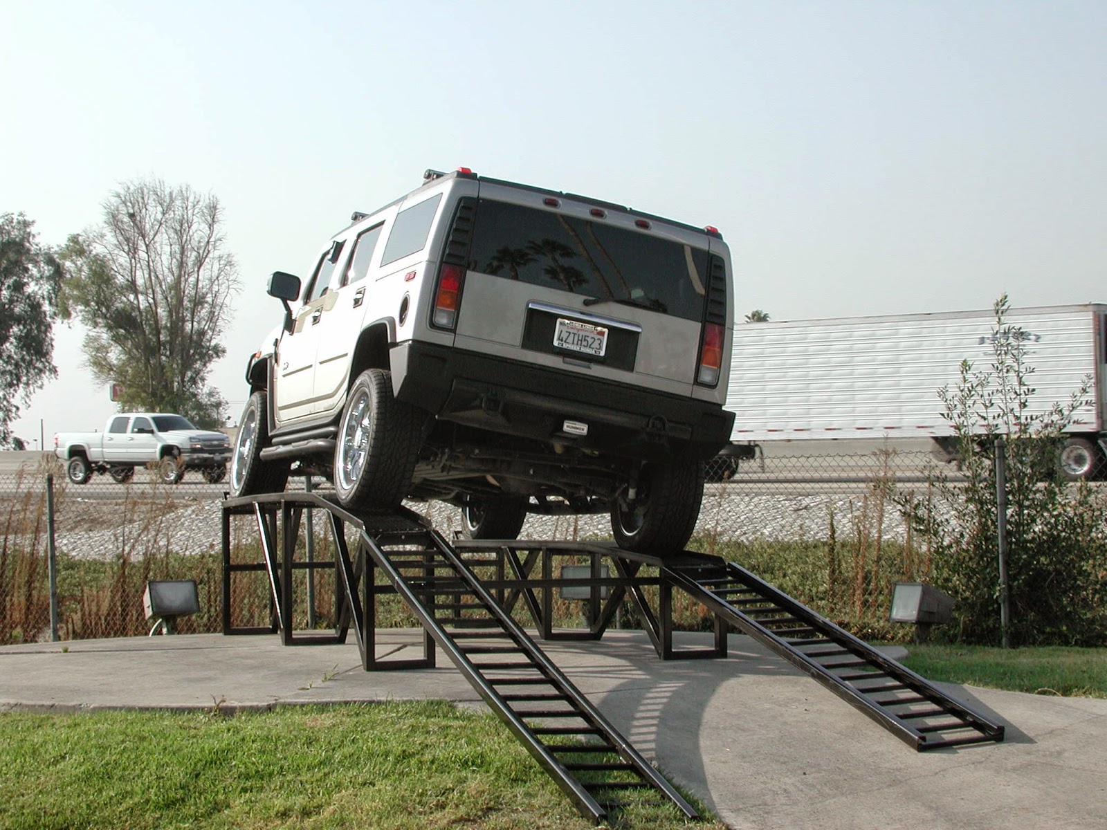 Vehicle Display Ramp Get Vehicle Display Ramps at 8002589010 Car
