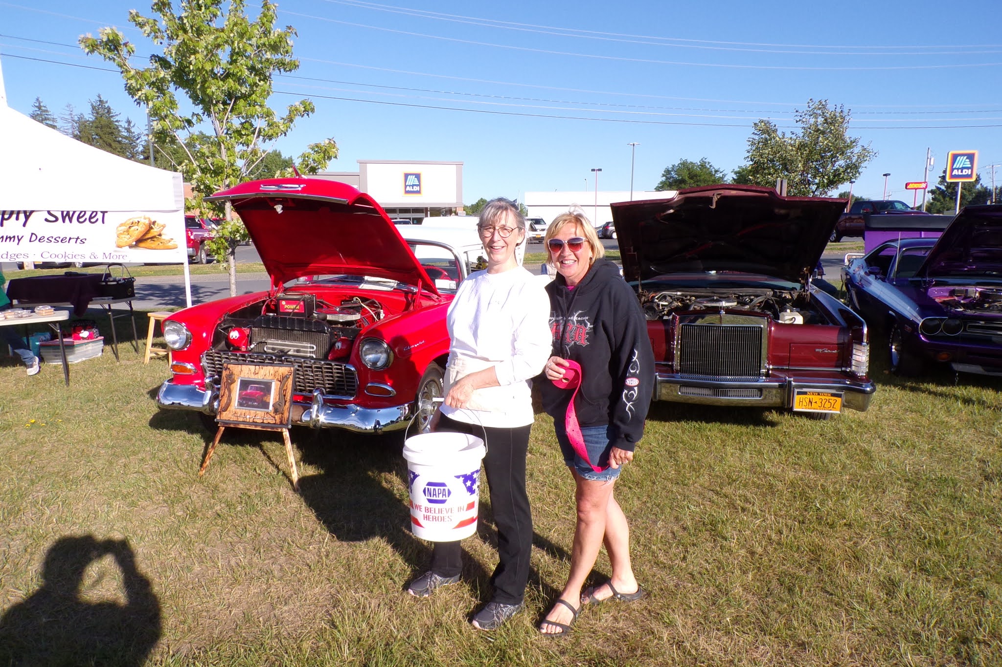 Old Woody's Boomer Page Wednesday Night Car Show